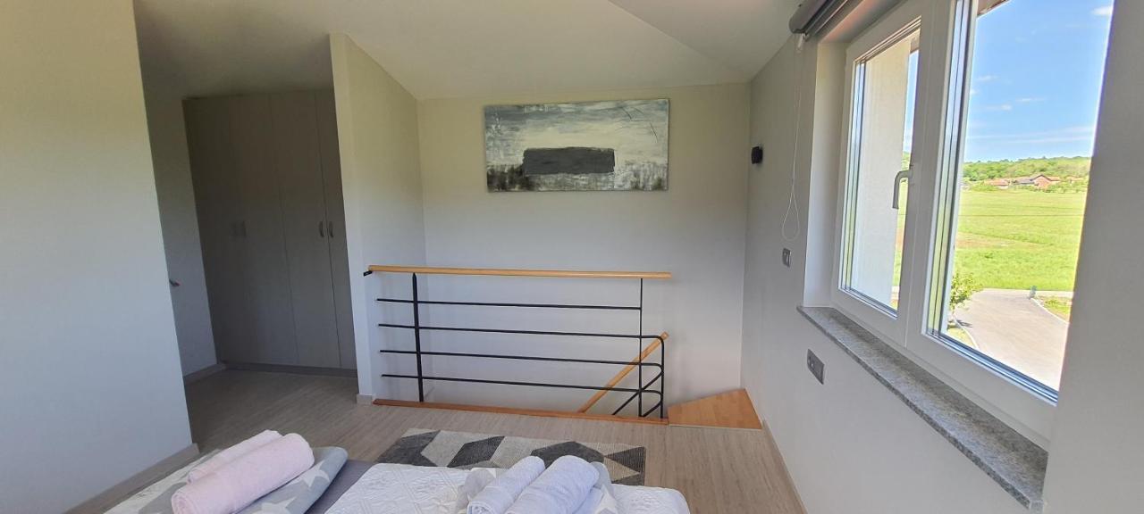 Apartmani Fenestra Tesla I Faust Otočac Dış mekan fotoğraf